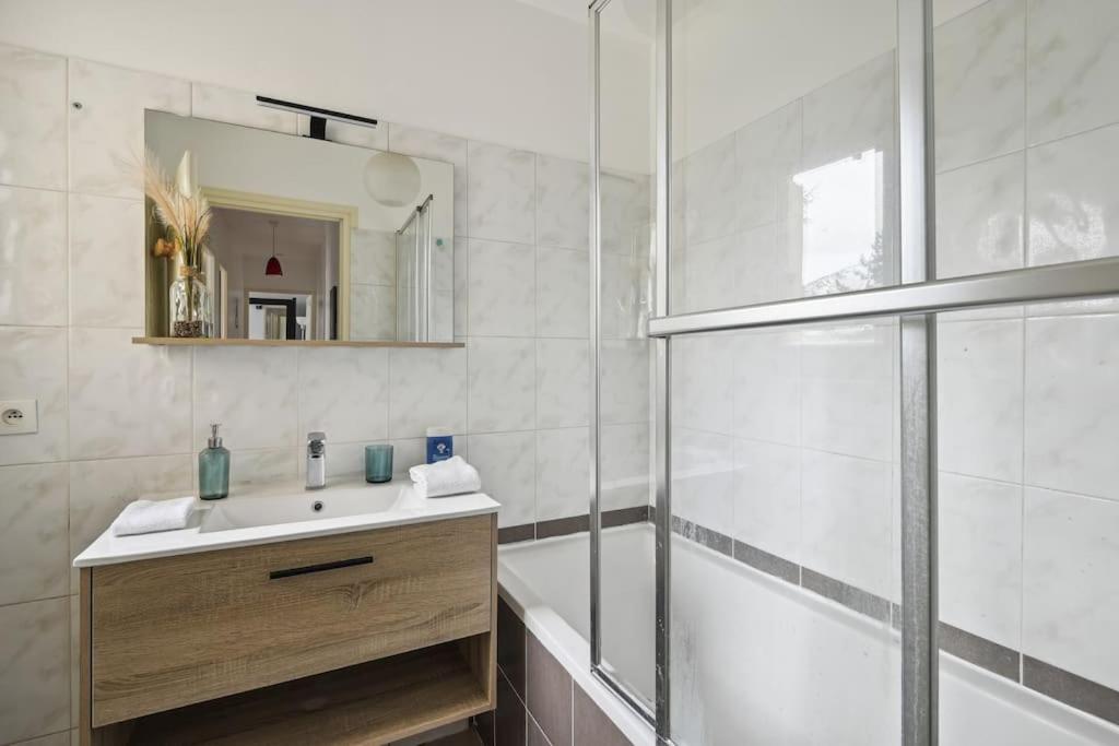 Asnières "Joie De Vivre" - Parisian Spacious & Charming Flat מראה חיצוני תמונה